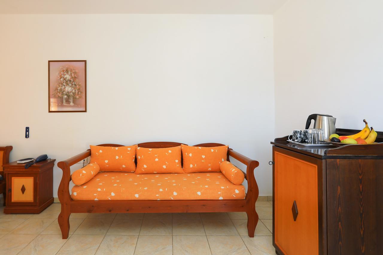 Armonia By Grispos Villas Schoinoussa Extérieur photo